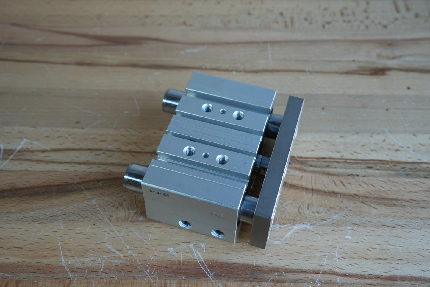 Lift Puck Cylinder
