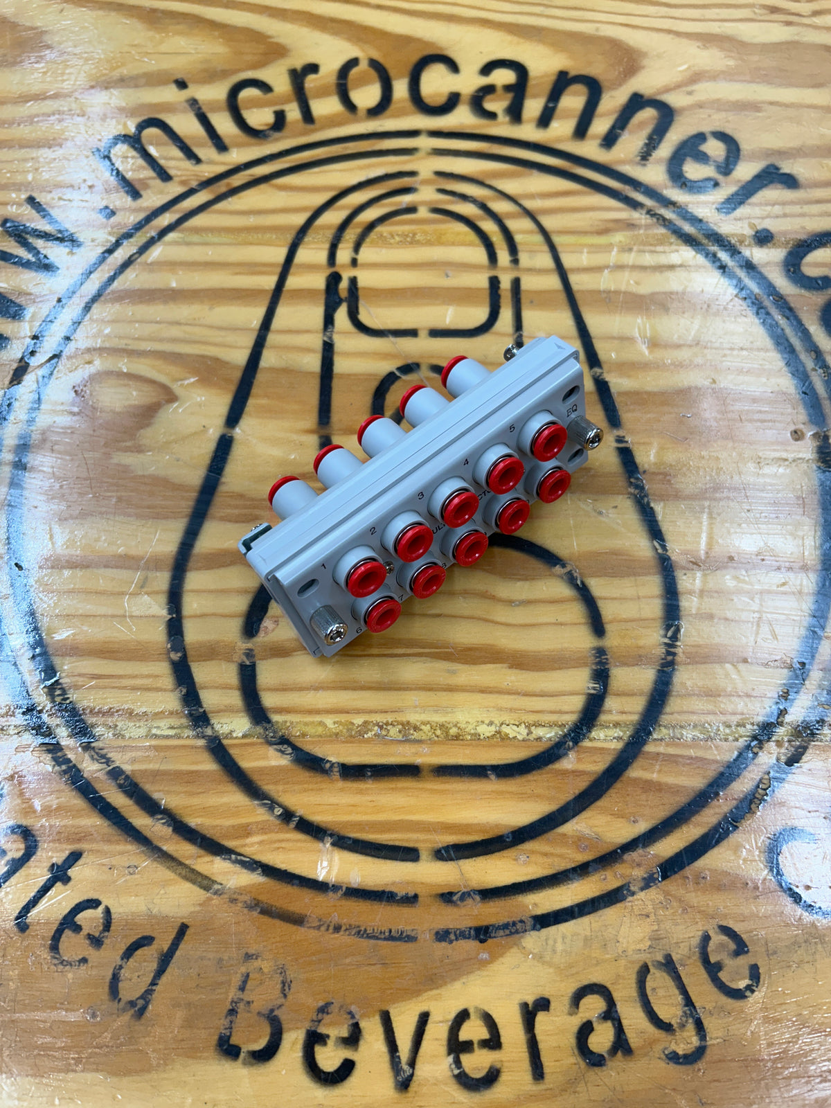 Pneumatic multi connector