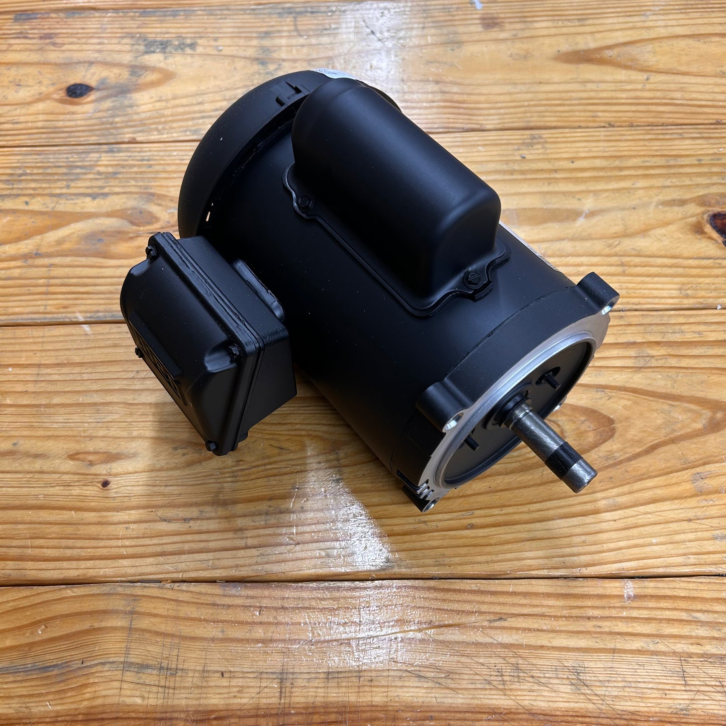 Seamer Motor